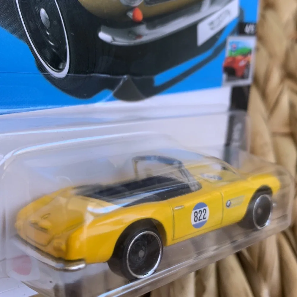 Hot Wheels Beamer BMW 507 HW Roadsters Hotwheels Racing Yellow Race Car New 2024